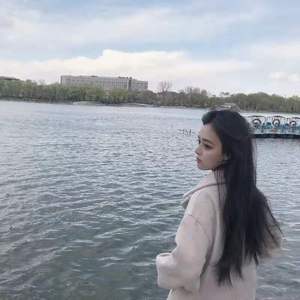 实拍拥挤顶臀视频
